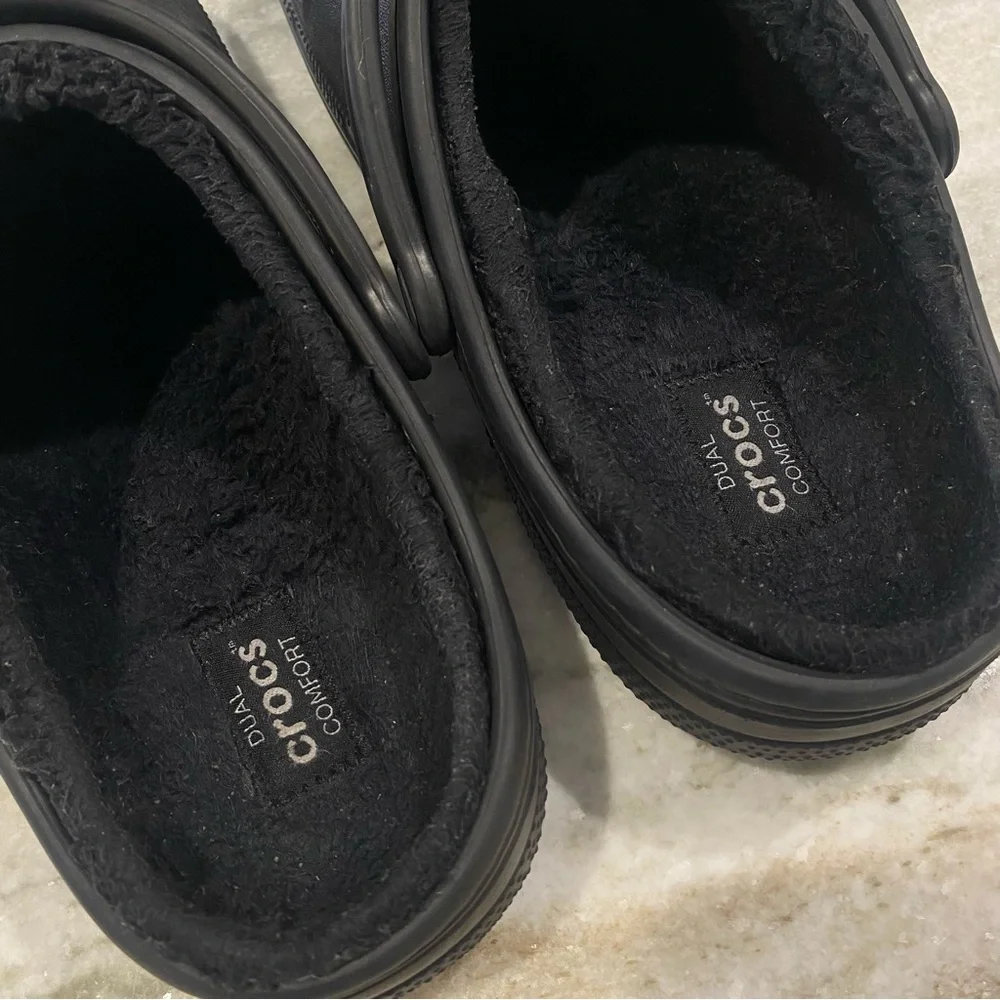 CROCS Men's 12 Baya Lined Clog Black Fleece Faux Fur EUC Dual Comfort - Picture 7 of 9